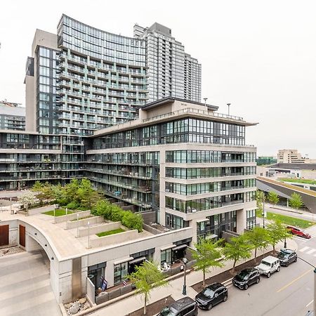 Luxury 2BR Toronto Downtown Condo w/ CN Tower View Zewnętrze zdjęcie